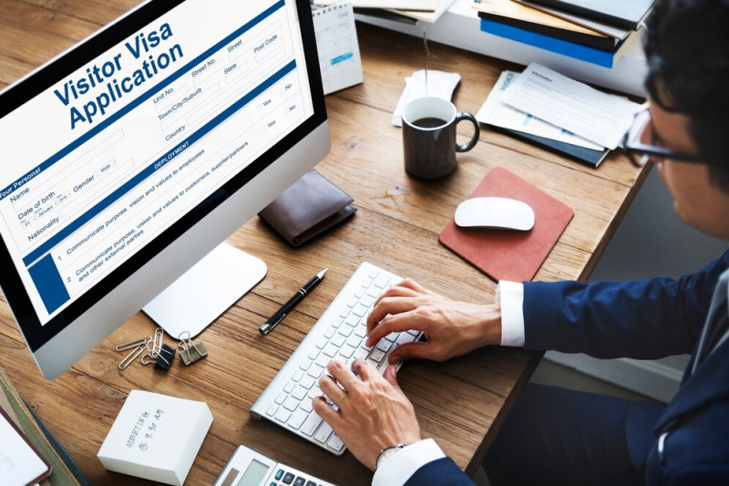 Canada Visitor Visa 2026: Parents & Kids Fast Guide